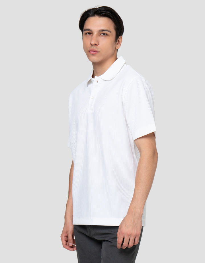 Cole Texture Pleated Slim Fit Kaos Polo Pria