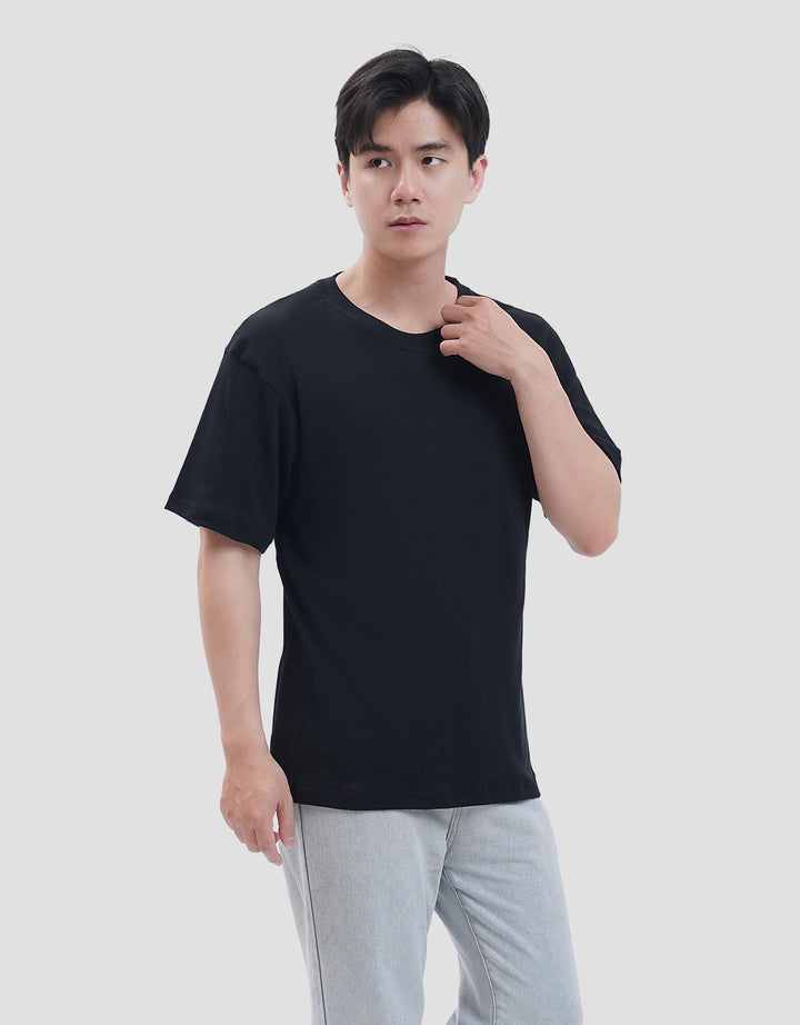 MxM Cole Solid Basic Kaos Pria