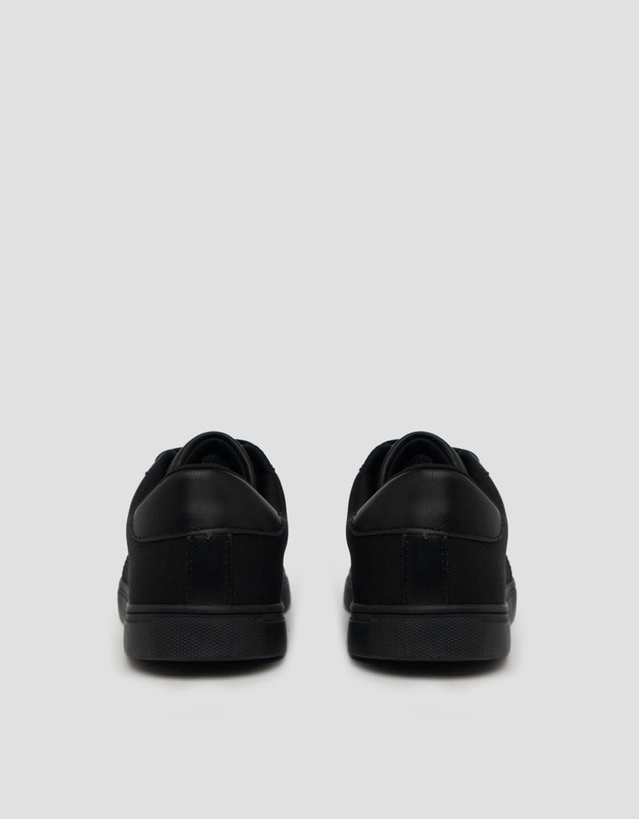 Volo Sepatu Sneakers XRBTS-11 Pria
