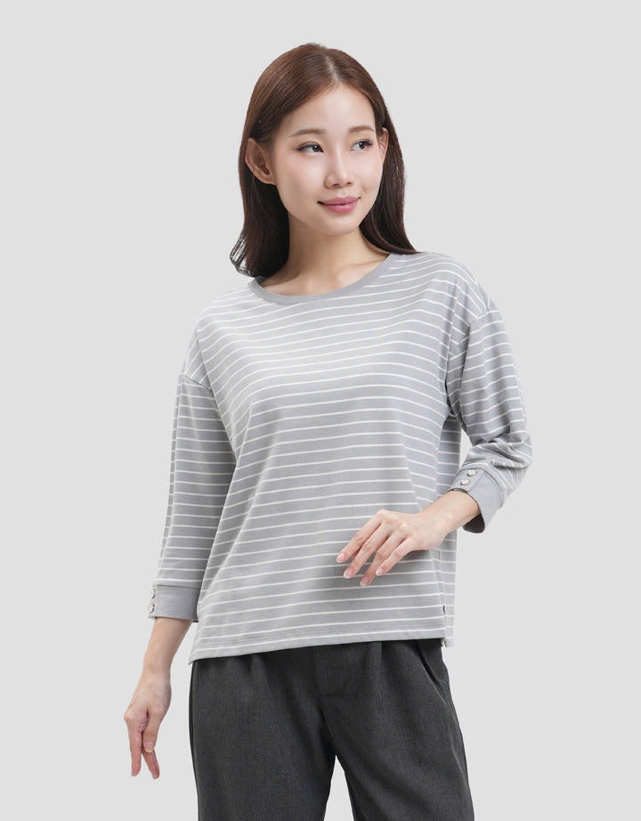 Connexion Kaos Lengan Panjang Wanita