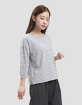Connexion Kaos Lengan Panjang Wanita