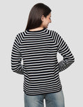 Connexion Rajut V-Neck Kaos Wanita