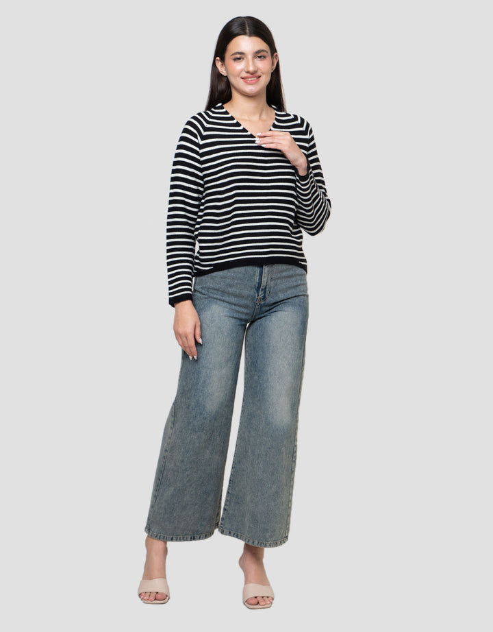Connexion Rajut V-Neck Kaos Wanita