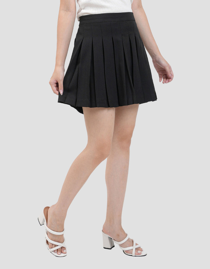 Nevada Woven Pleats Skort Wanita