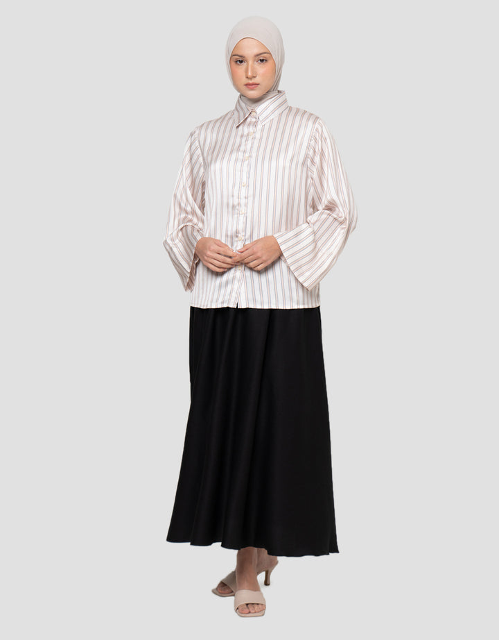Annisa Satin Stripe Printed Kemeja Wanita
