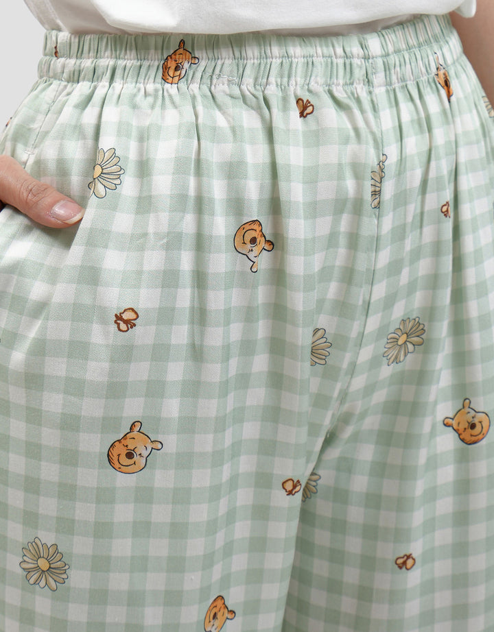 Disney Pooh Smell The Flower Setelan Piyama Wanita