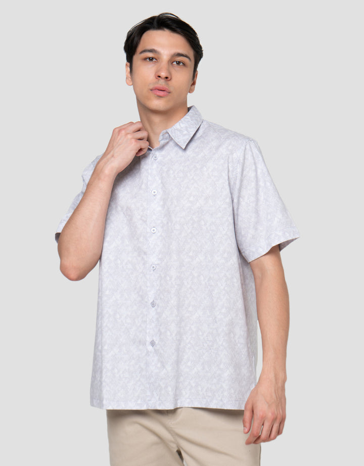 Cole Reg Aop Trigonal Kemeja Pria