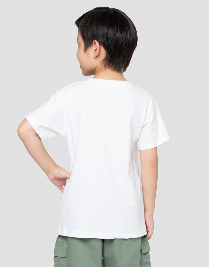 Little M Meet Me At The Castle Kaos Anak Laki-Laki