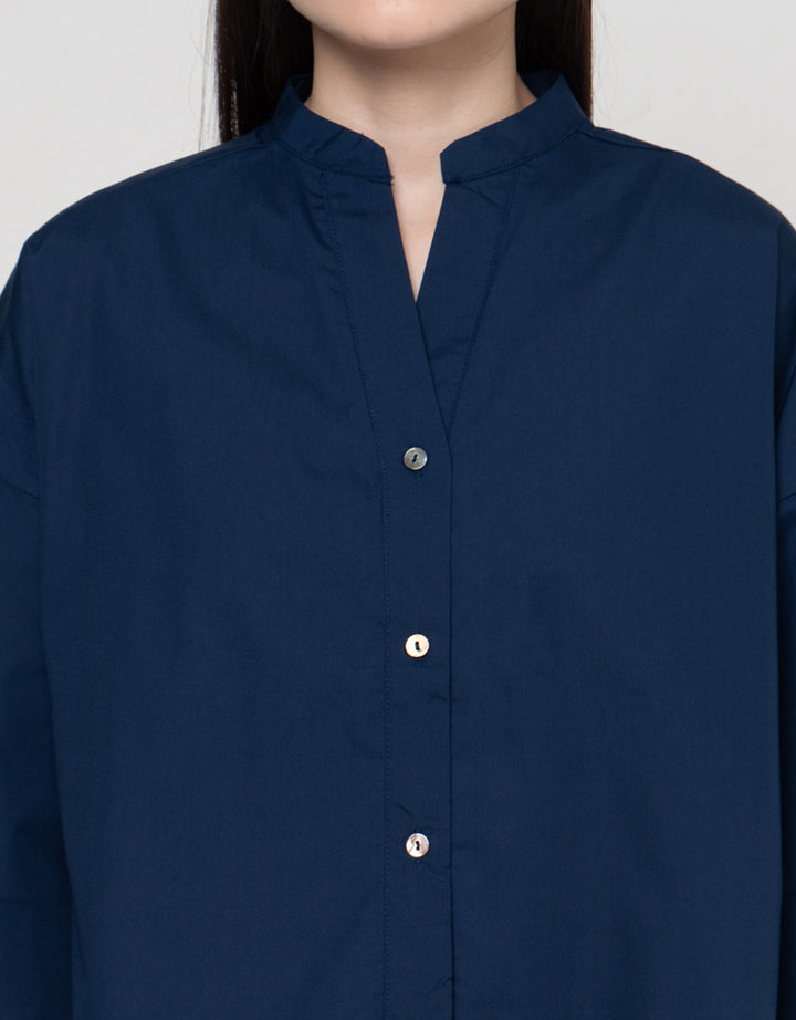 Connexion Wide Mandarin Collar Kemeja Wanita