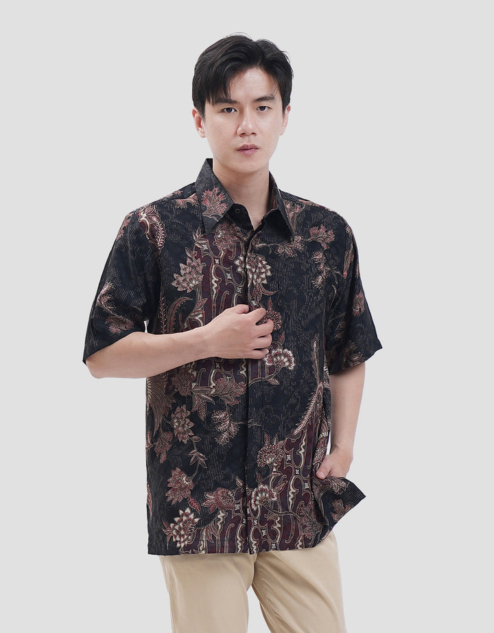 Arjuna Weda Peksi Parang Kemeja Batik Pria