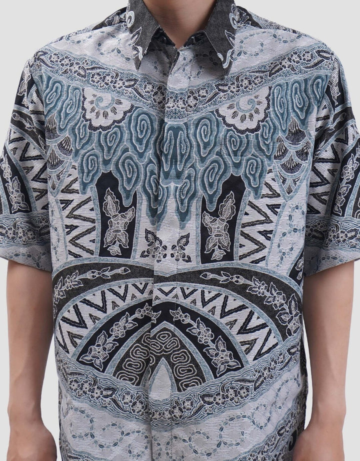 Arjuna Weda Hem Reg Fit Mega Mendung Kemeja Batik Pria