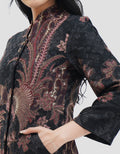 Arjuna Weda Peksi Parang Blouse Batik Wanita