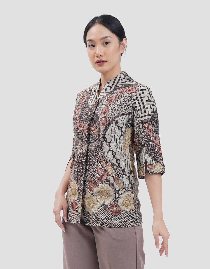 Arjuna Weda Peksi Gandrung Parang Blouse Batik Wanita