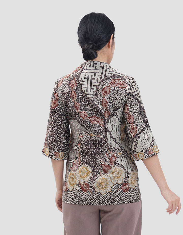 Arjuna Weda Peksi Gandrung Parang Blouse Batik Wanita