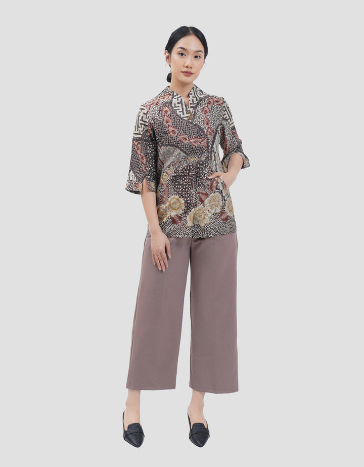Arjuna Weda Peksi Gandrung Parang Blouse Batik Wanita