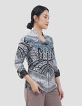 Arjuna Weda Mega Mendung Blouse Batik Wanita