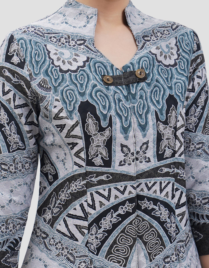 Arjuna Weda Mega Mendung Blouse Batik Wanita