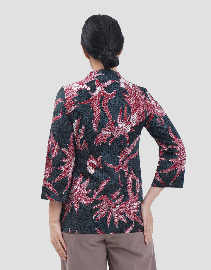 Arjuna Weda Peksi Jaladara Blouse Batik Wanita