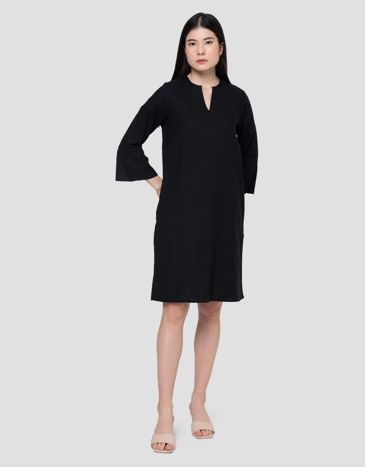 Connexion Basic Linnen Rami Regular Fit Dress Wanita