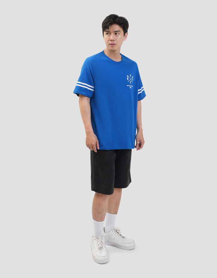 Aos The Jocks Wording Stripe Kaos Pria
