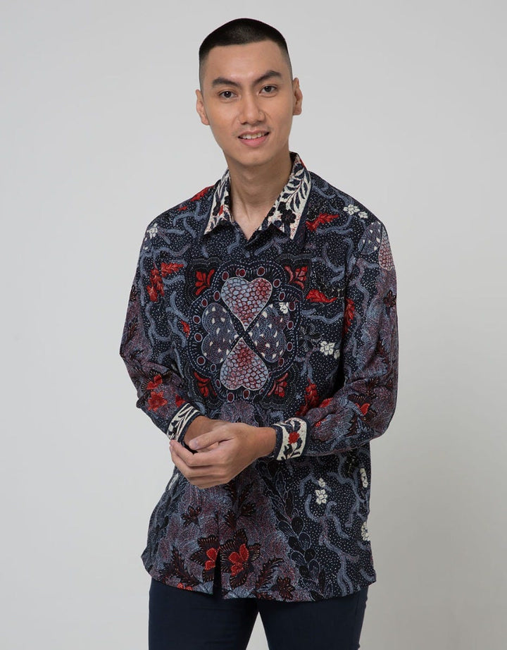 Arjuna Weda Kemeja Batik Gunungan Hati