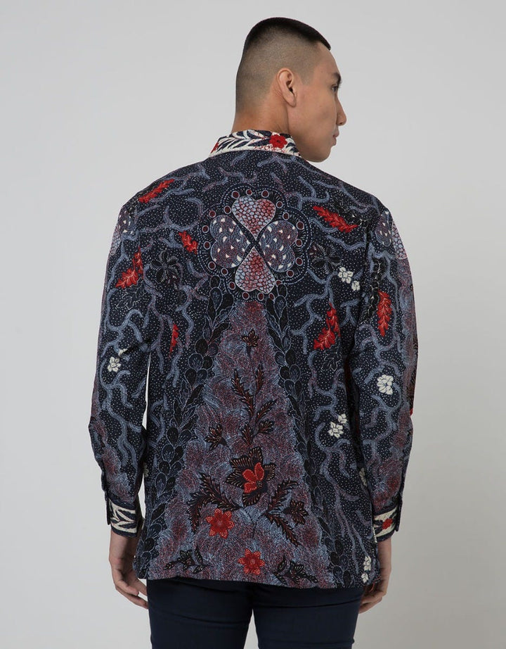 Arjuna Weda Kemeja Batik Gunungan Hati