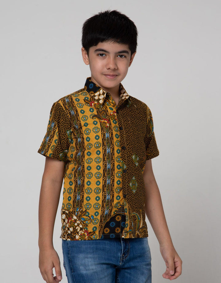 Arjuna Weda Hem Boy Batik Pola