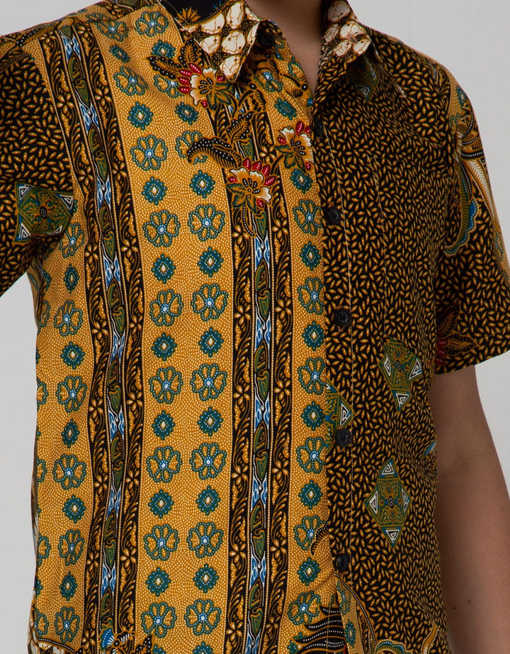 Arjuna Weda Hem Boy Batik Pola