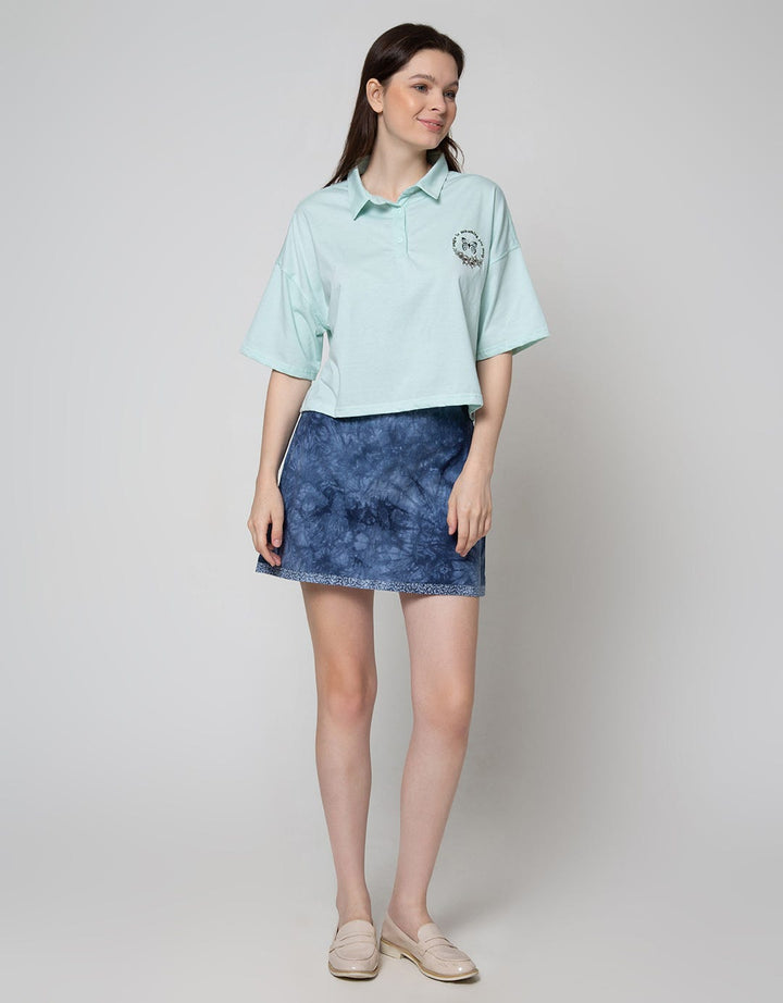 Details Short Sleeve T-Shirt With Collar-Placket And Front Chest Print