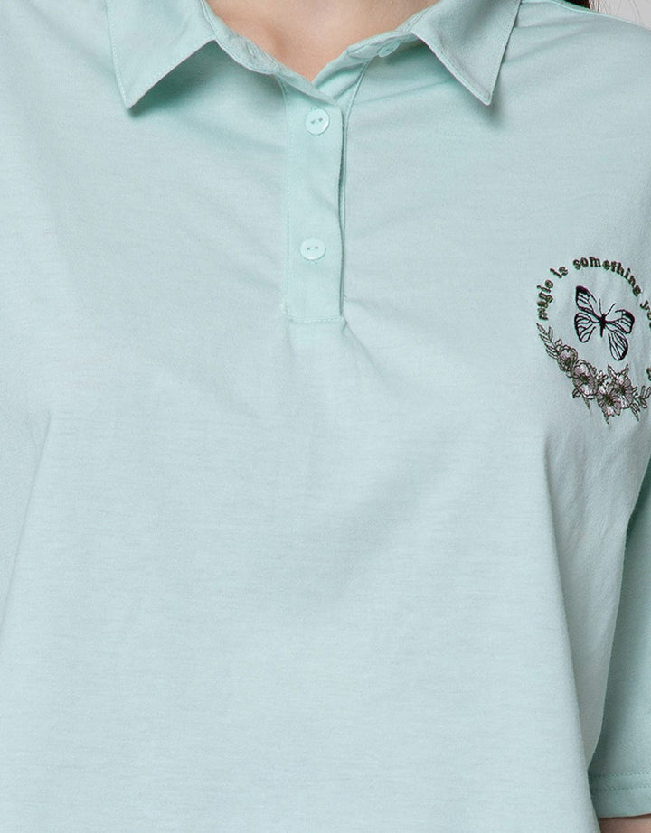 Details Short Sleeve T-Shirt With Collar-Placket And Front Chest Print