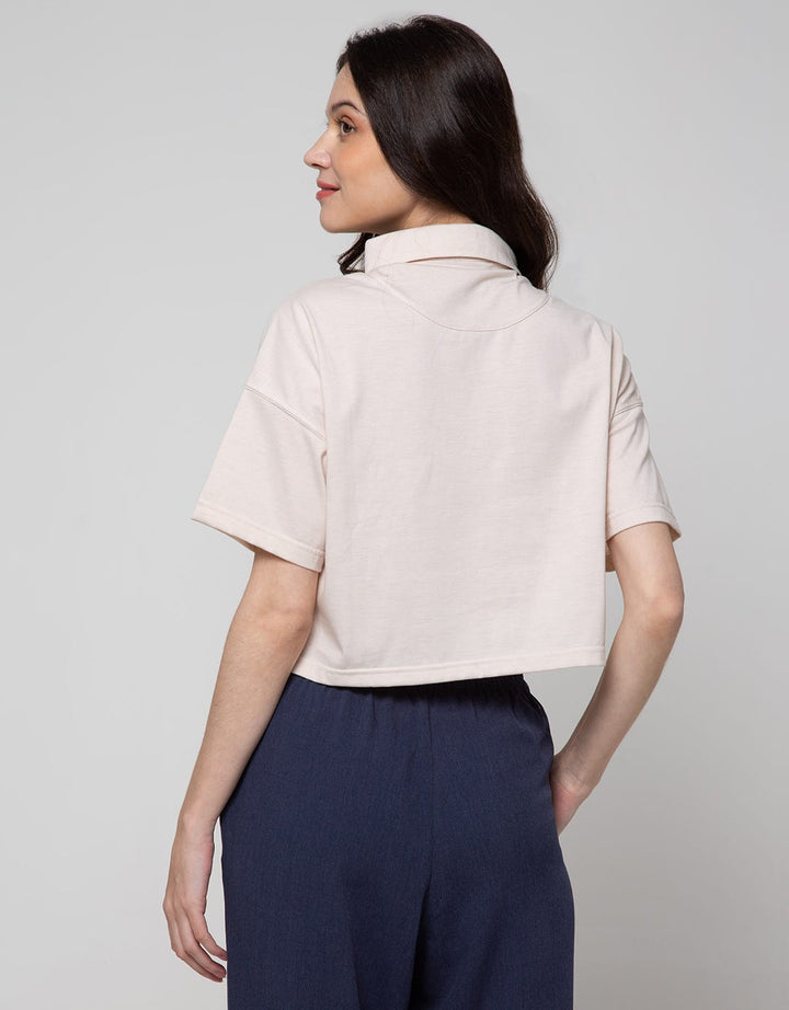 Details Short Sleeve T-Shirt With Collar-Placket And Front Chest Print