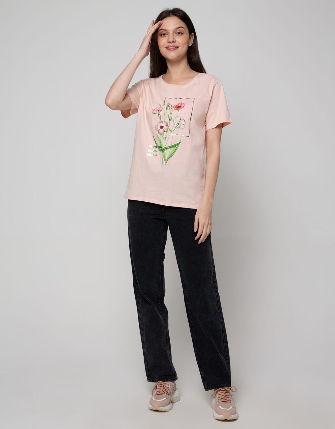 Details Short Sleeve T-Shirt Flower