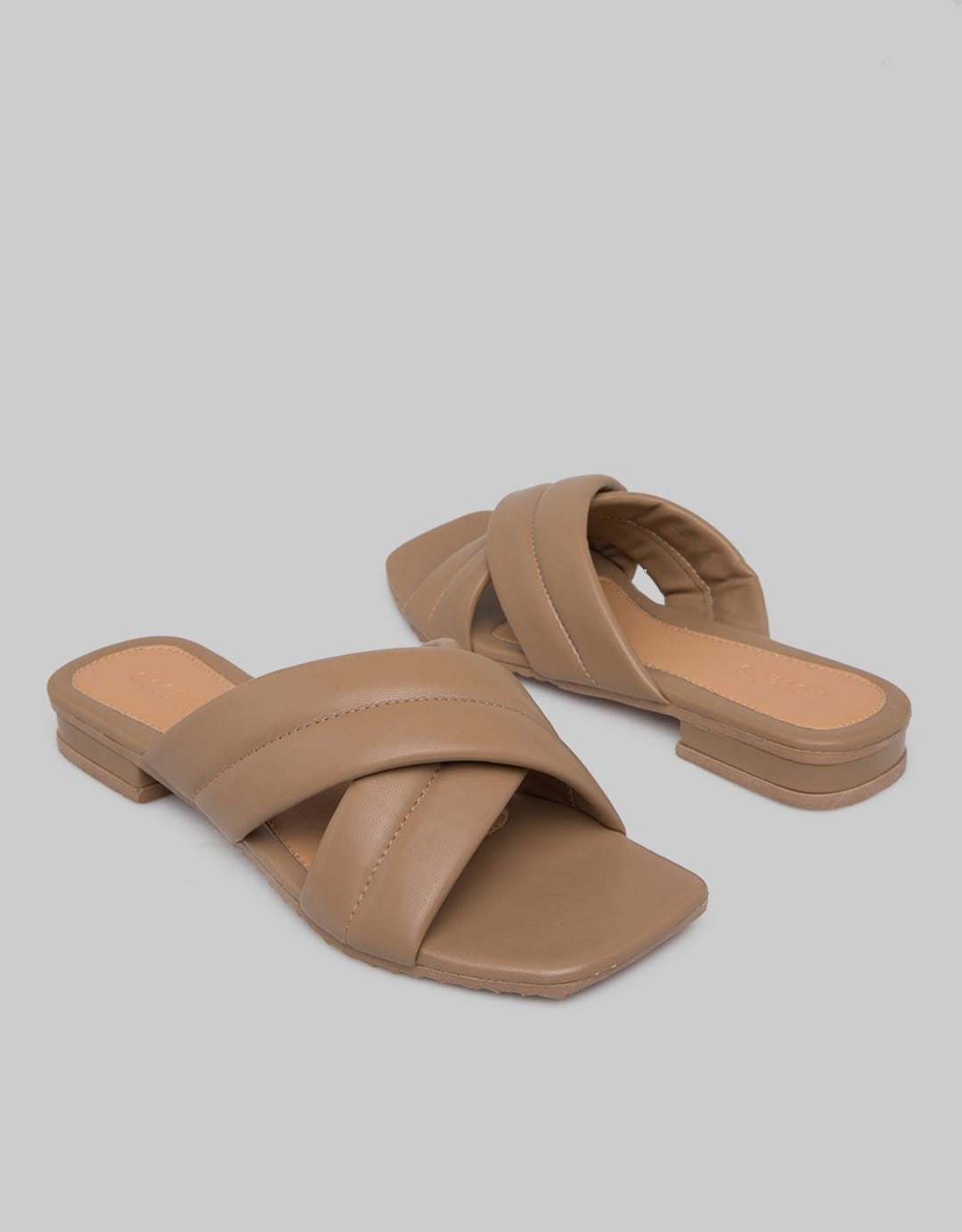 Details Slipper Sandals Cross Strap