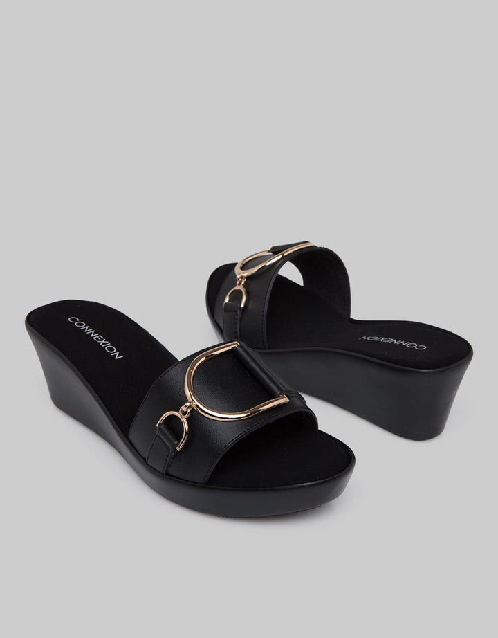 Connexion Slipper Sandals Wide Strap