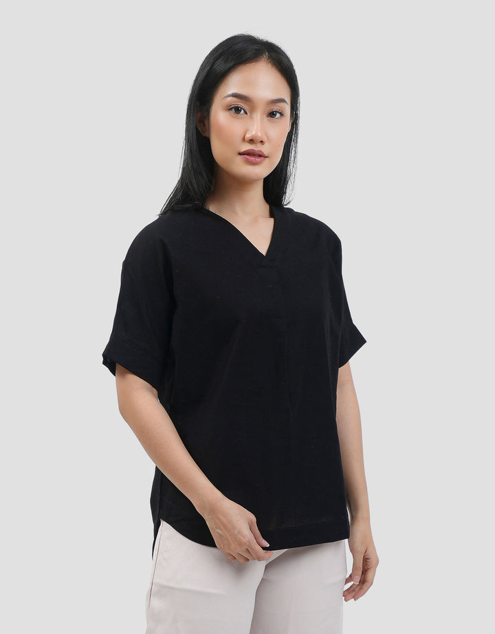 Connexion Look Blouse W/ Front Pleat Blouse Wanita