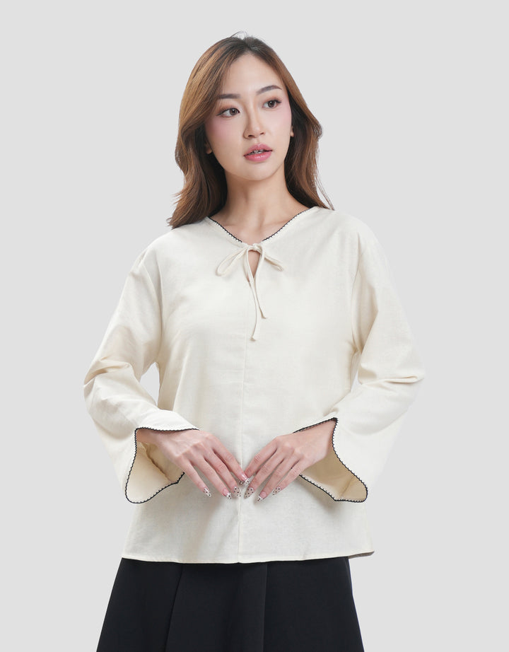 Connexion Lock Scalops Embro Blouse Wanita
