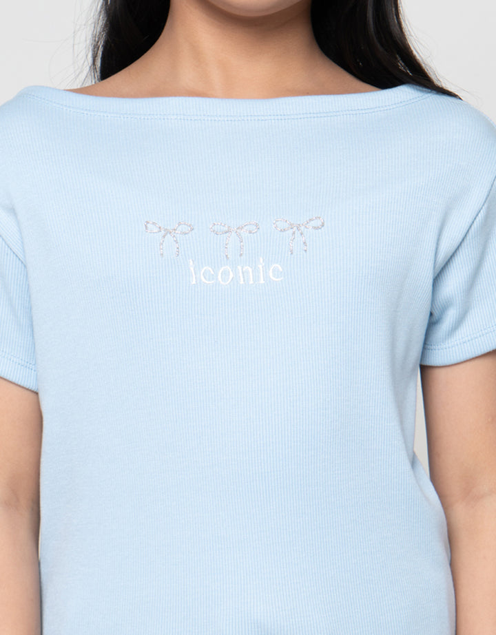 Nevada  Rib Boat Neck Aplikasi Iconic Bow Kaos Anak Perempuan