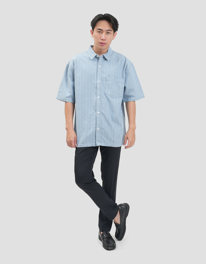 Nevada Stripe Texture Reg Collar - Boxy Fit Kemeja Pria