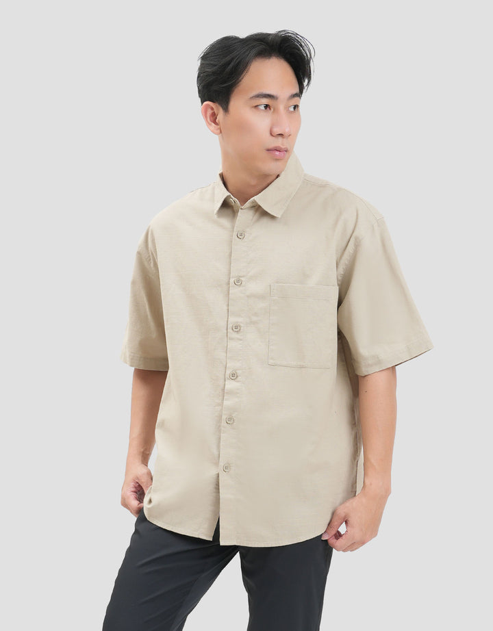 Nevada Basic Solid Slub Reg Collar - Reg Fit Kemeja Pria