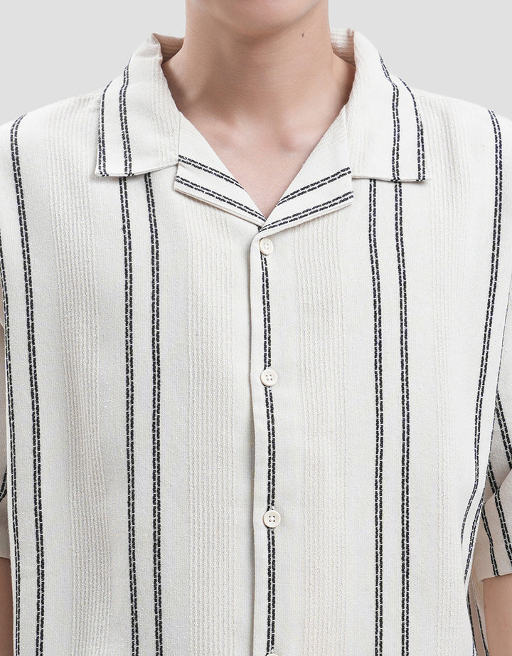 Nevada Stripe Linen Teksture Camp Collar - Boxy Fit Kemeja Pria