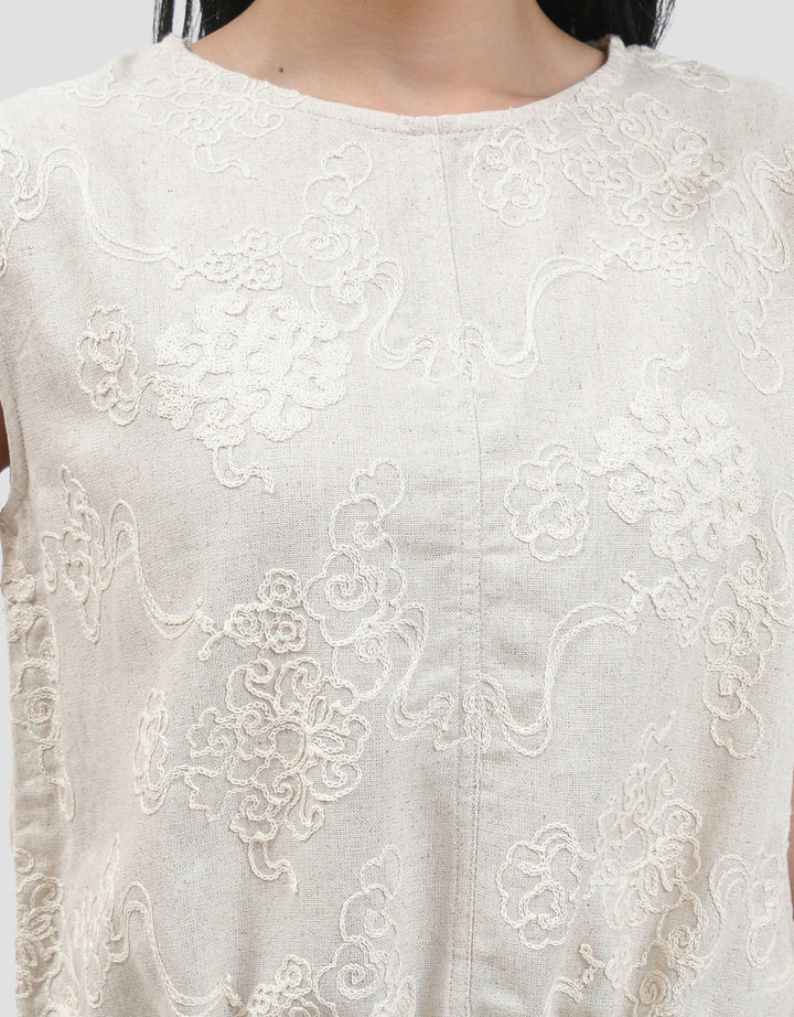 Connexion Cropped Full Embrodiery Drawstring Blouse Wanita