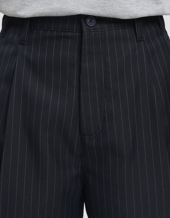 Nevada Bermuda Super Baggy Fit Clean Look Celana Pendek Pria