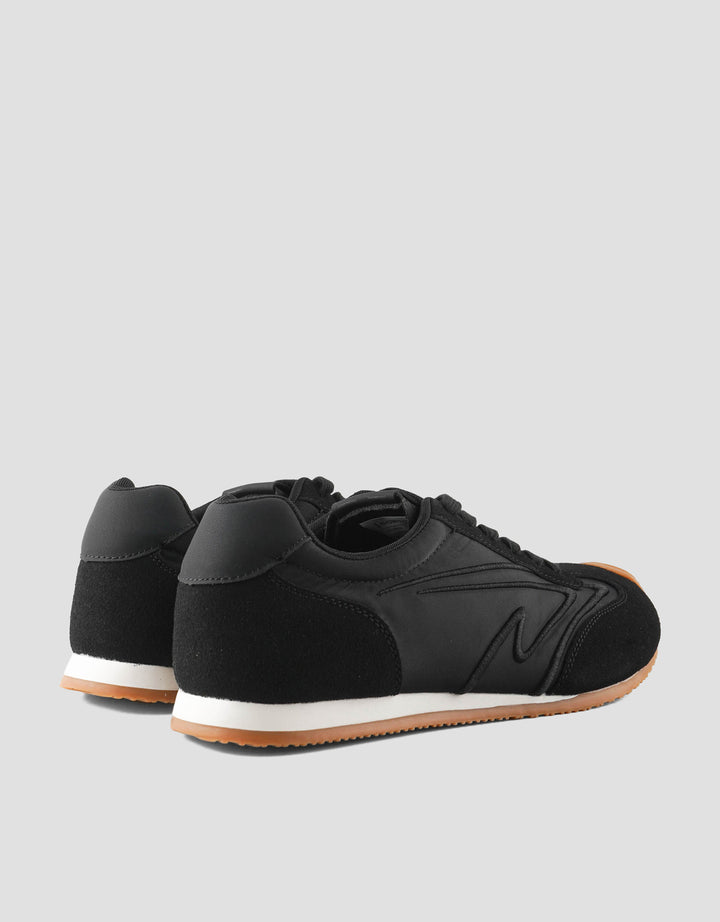 Jackson Official Yogi Sepatu Sneakers 1Jg Pria
