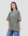 Disney Print Wash Moana Kaos Oversize Wanita