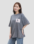 Nevada Print Wash Super Girl Wb Kaos Oversize Wanita