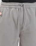 Nevada Basic Above Knee Texture Celana Pendek Pria