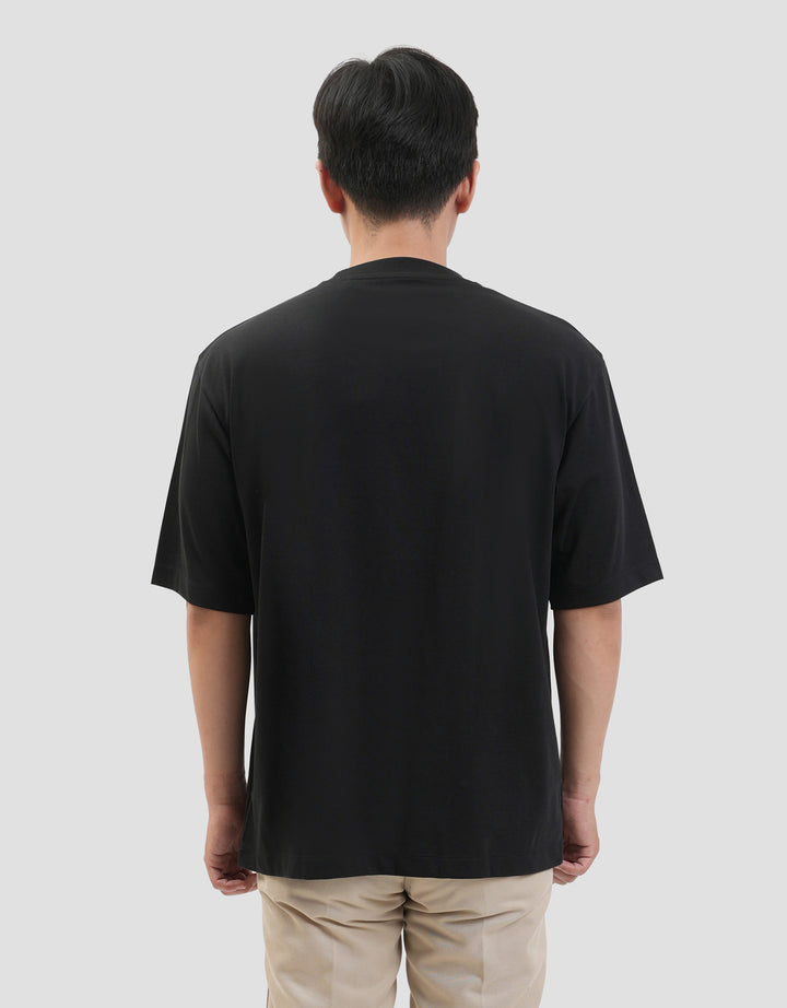 Suko Graphic Two Hand Kaos Oversize Pria