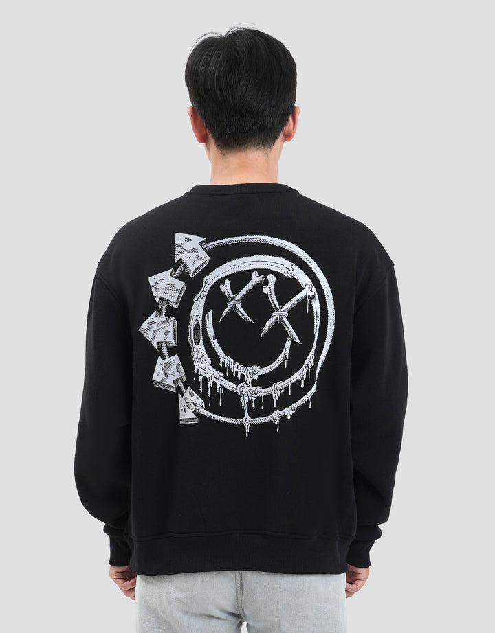 Nevada Universal Music Blink 182 Boxy Fit Sweater Pria