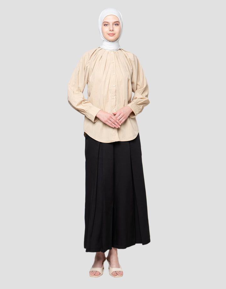 Annisa Round Neck Tuck Kemeja Wanita