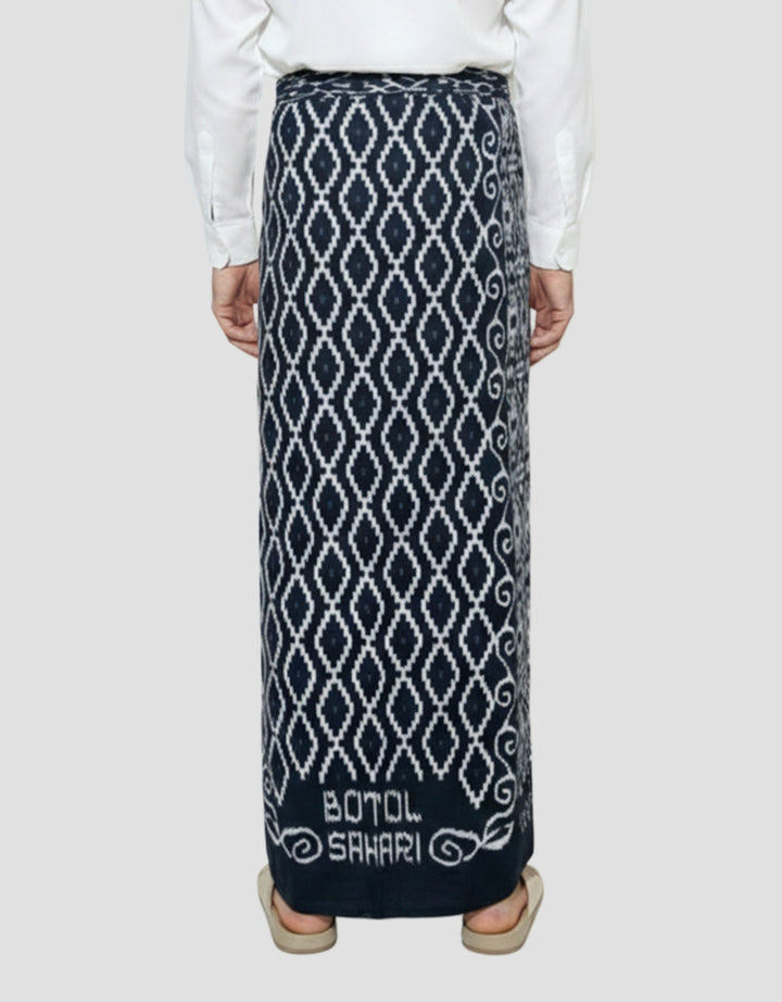 Arjuna Weda Motif Sarung 1 Pria